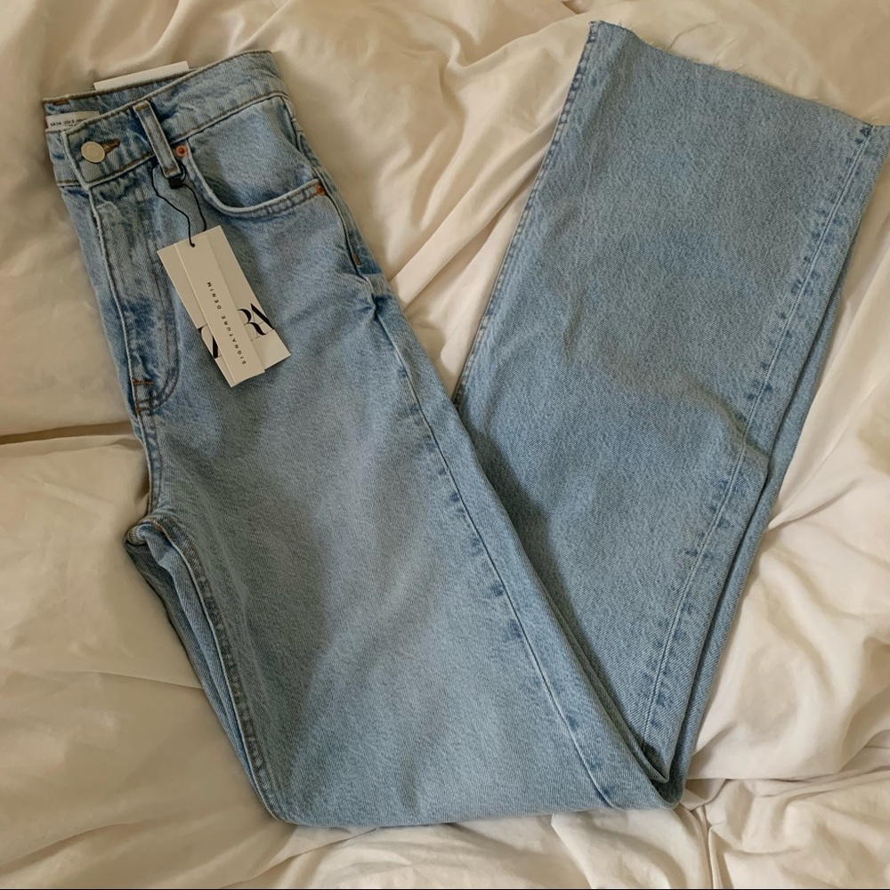 Zara 90’s Full Length Jeans in the color Bondy Blue